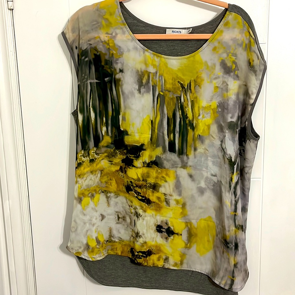 Ricki’s Floral No Sleeve Top